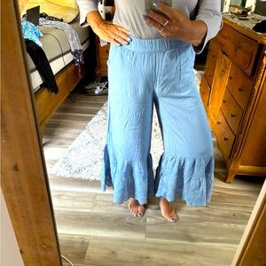 Umgee BoHo Light Blue Wide-Leg Pants with Eyelet Hem. Size large. EUC